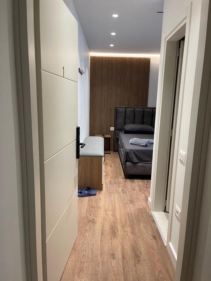 Downtown Studio Apartments ติรานา ภายนอก รูปภาพ